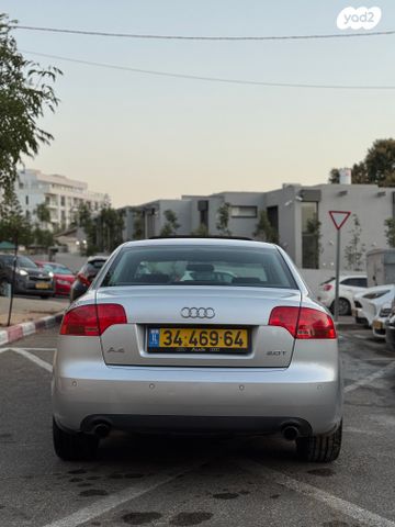 אאודי A4
