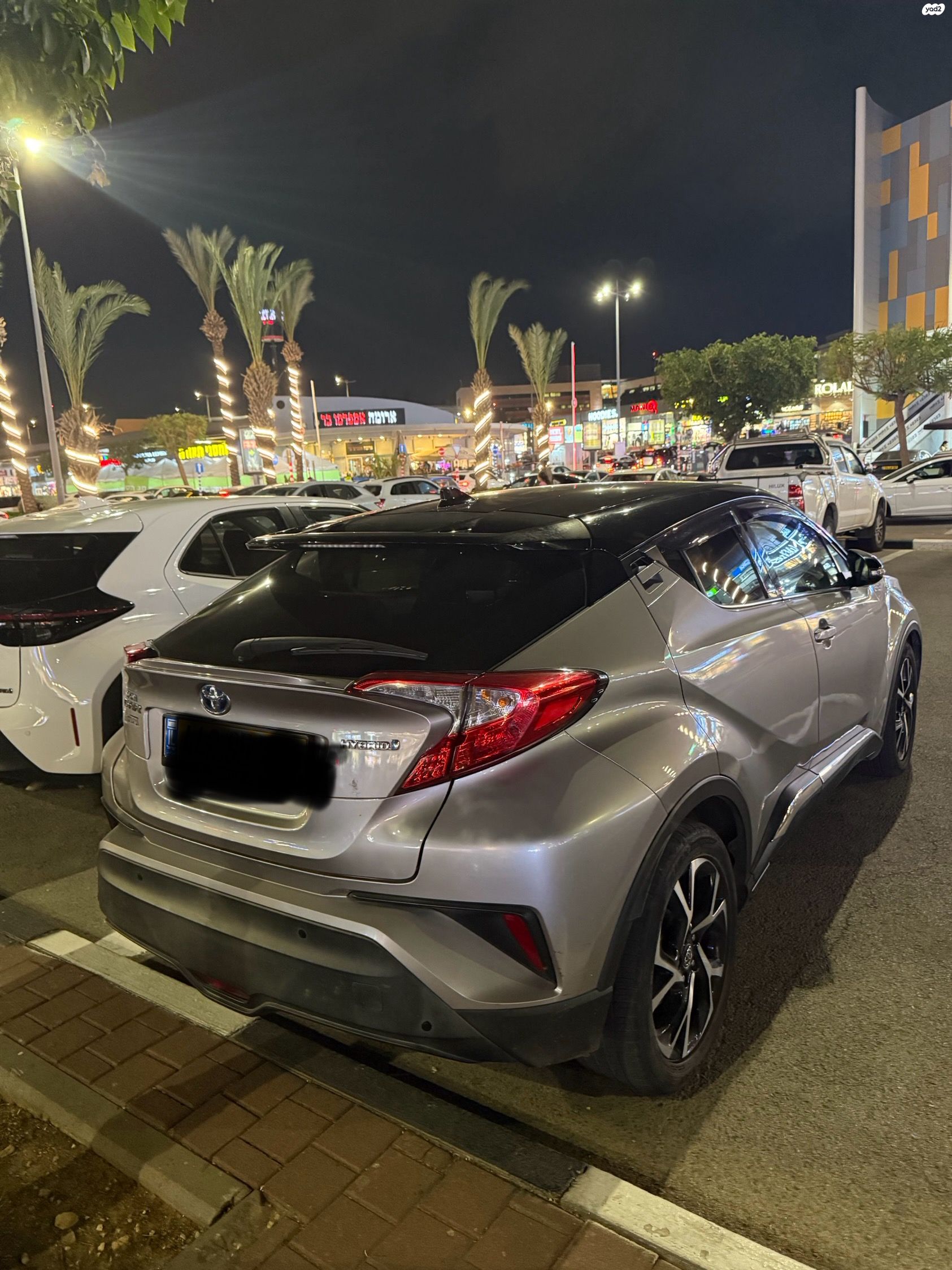 מודעת רכב טויוטה C-HR