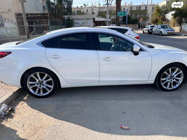 מודעת רכב מאזדה 6