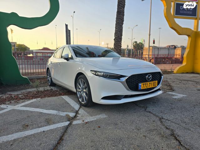 מודעת רכב מאזדה 3