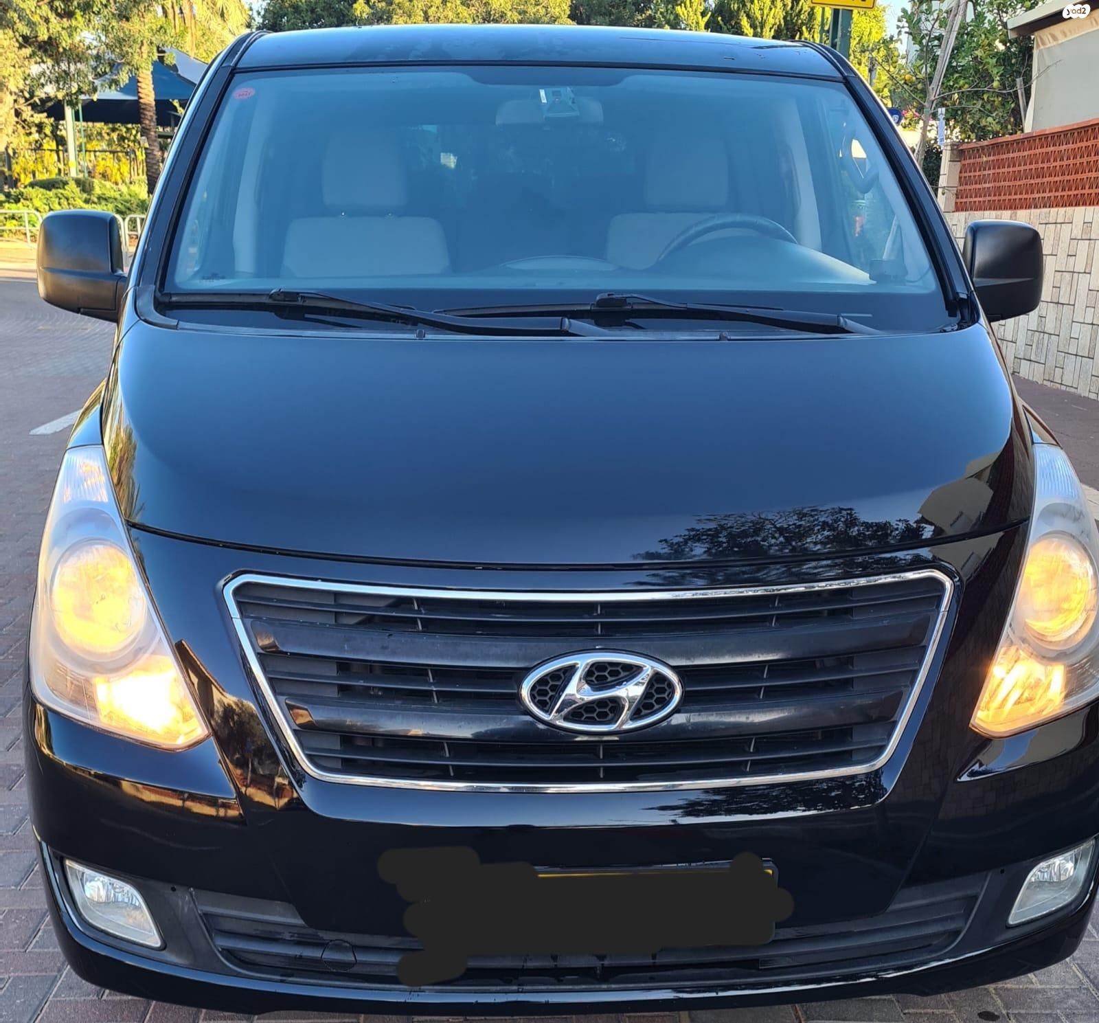 מודעת רכב יונדאי H-1 / i800
