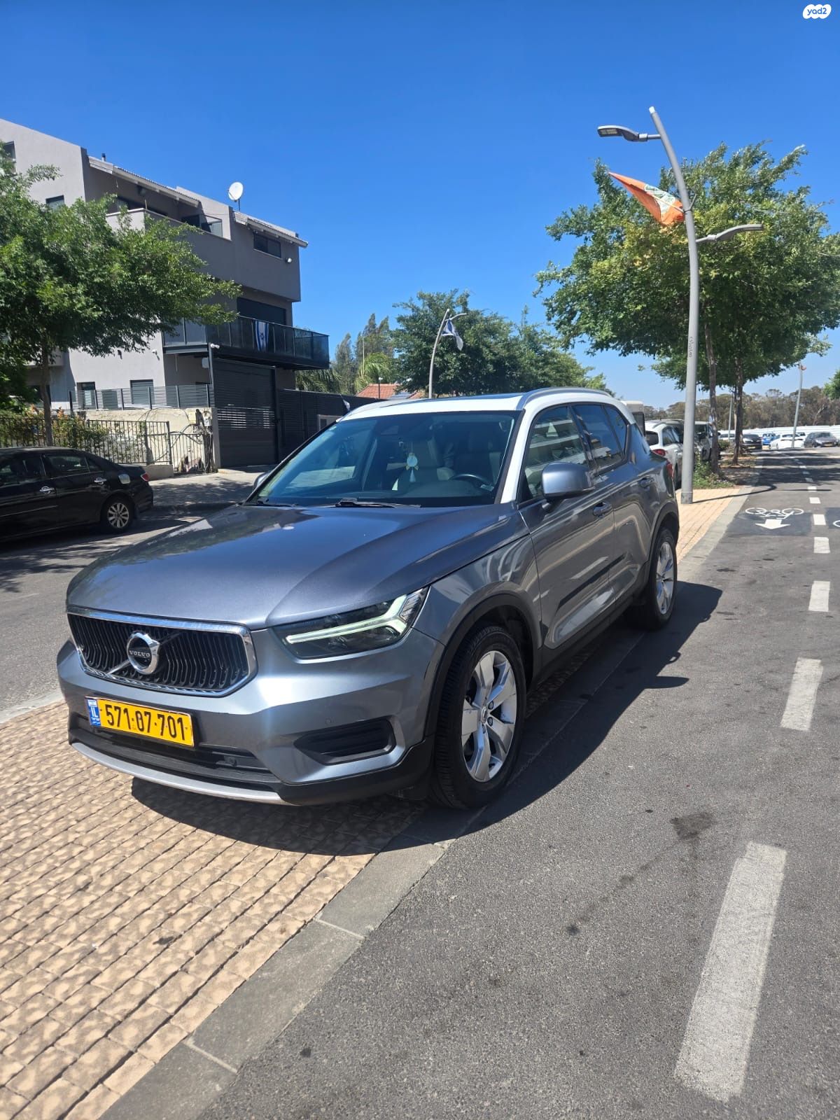 מודעת רכב וולוו XC40