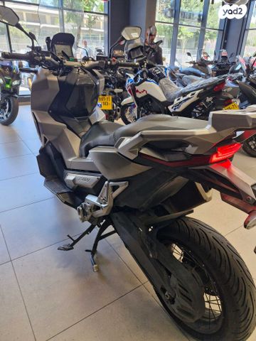 הונדה X-ADV750