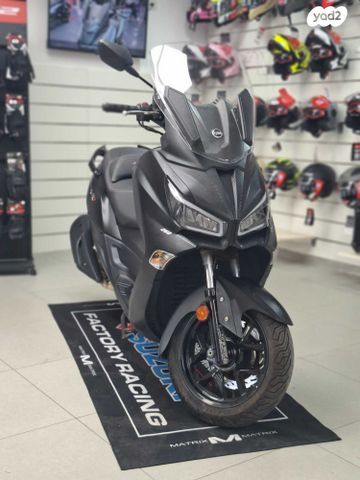 מודעת רכב סאן יאנג ג'וי-מקס Z-250