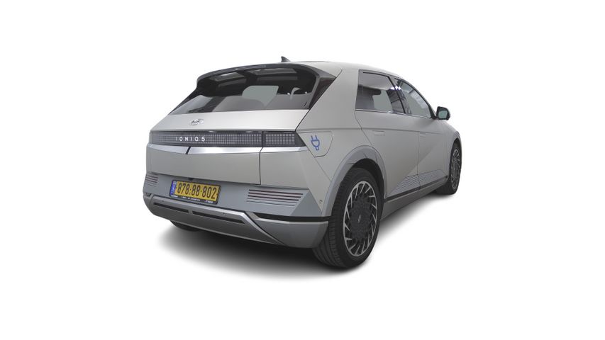 יונדאי איוניק 5