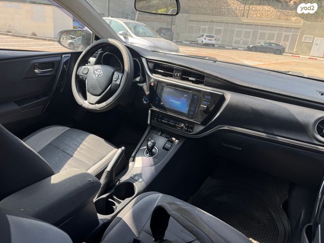 טויוטה אוריס