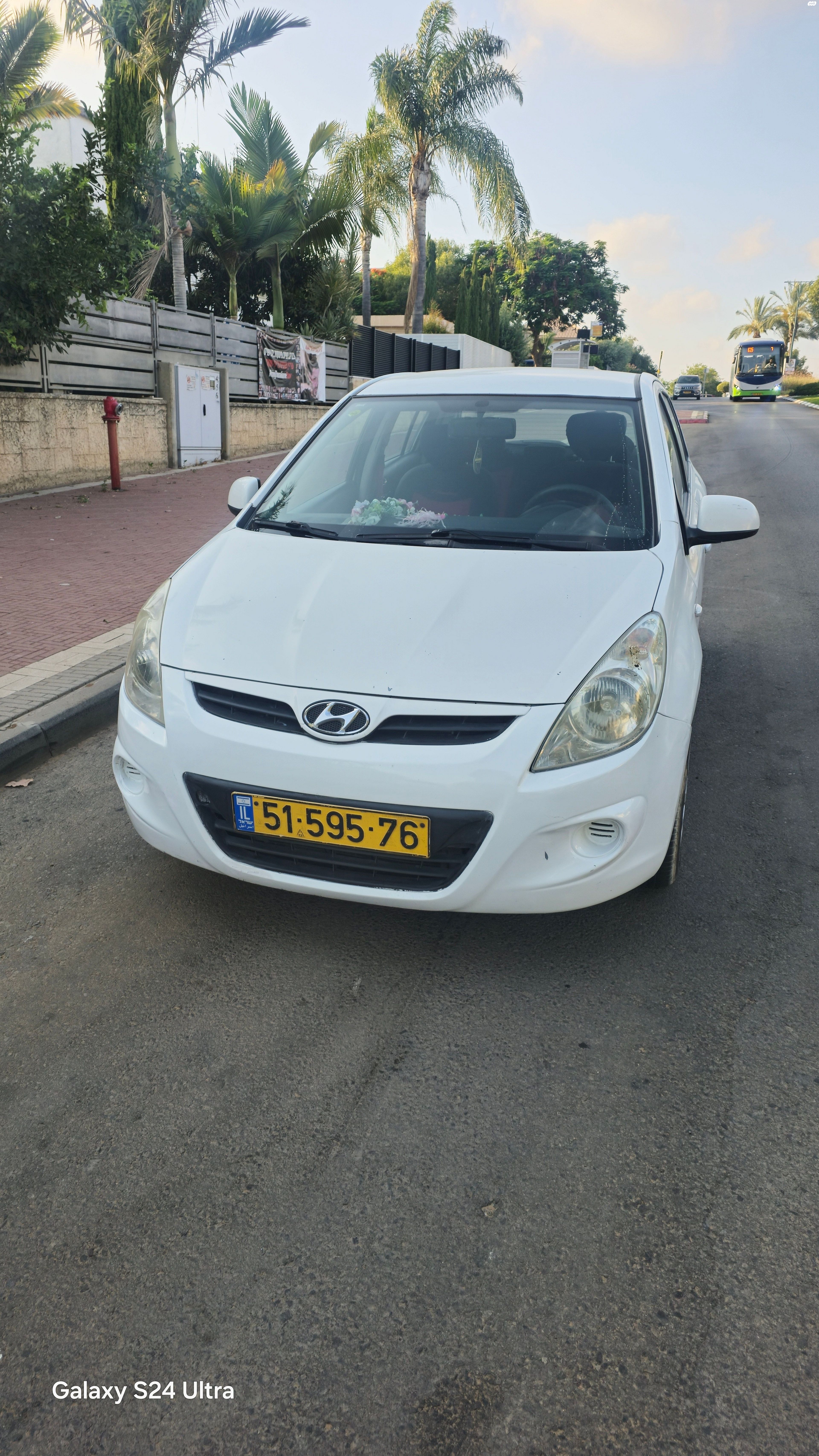 מודעת רכב יונדאי i20