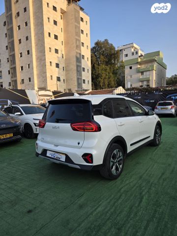 קיה נירו פלוס