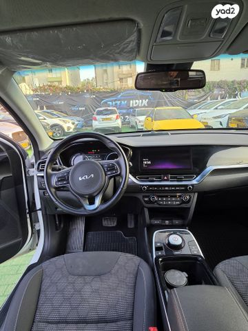 קיה נירו פלוס