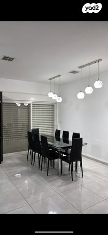 רקפת 1