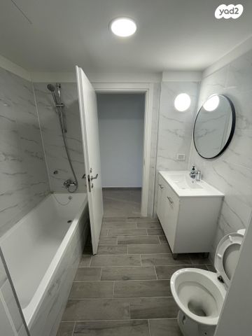 דירה, רועי קליין 5, קרית קריניצי, רמת גן