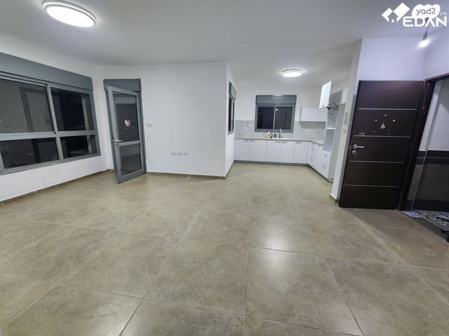 דירה, שדרות מנחם בגין, גבעת אולגה, חדרה