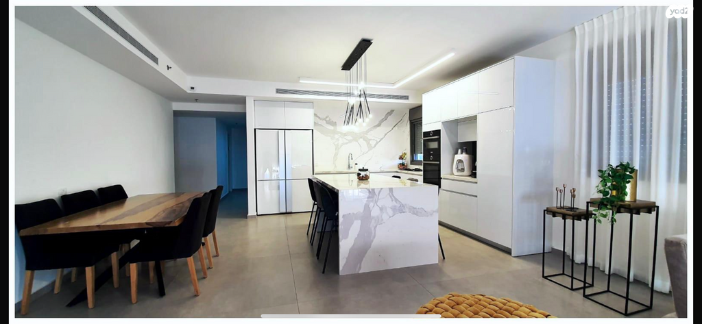 גג/ פנטהאוז, דודו דותן 4, עיר ימים, נתניה