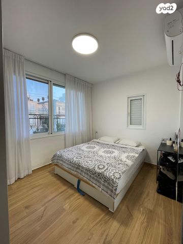 דירה, מונטיפיורי 31, גרין ועם, חולון