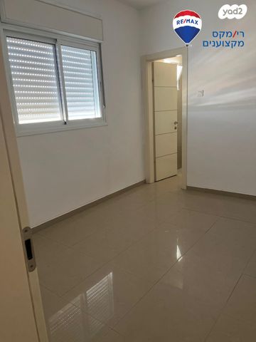 דירה, שדרות מנחם בגין, גבעת אולגה, חדרה