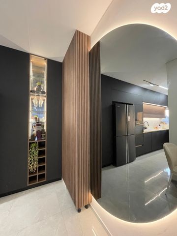 דירה, מונטיפיורי 31, גרין ועם, חולון