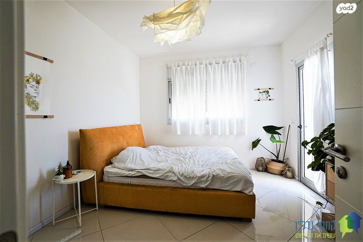 גג/ פנטהאוז, רוטשילד עצמאות, בת ים