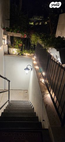 דו משפחתי, נווה מגן, רמת השרון