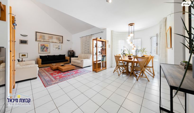 בית פרטי/ קוטג', מישר, נווה אפק, ראש העין