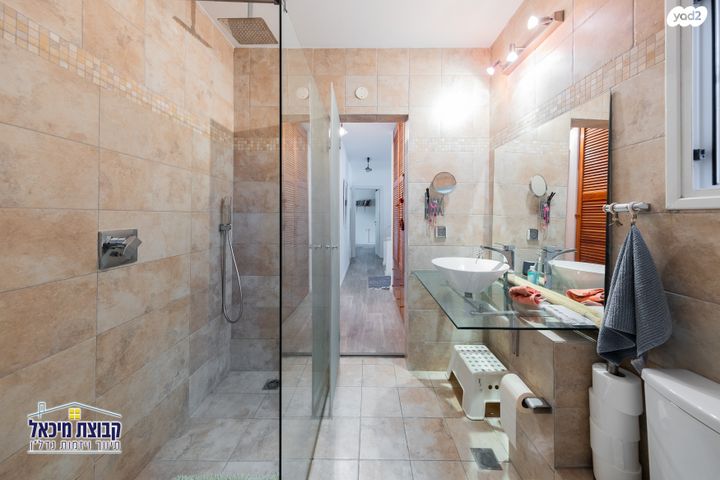 בית פרטי/ קוטג', מישר, נווה אפק, ראש העין