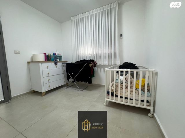 טריפלקס, לאה אמנו, אחיסמך, לוד