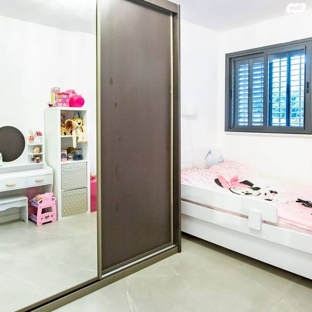 דירה, מיכה יוסף, ראשון לציון