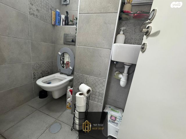 טריפלקס, לאה אמנו, אחיסמך, לוד