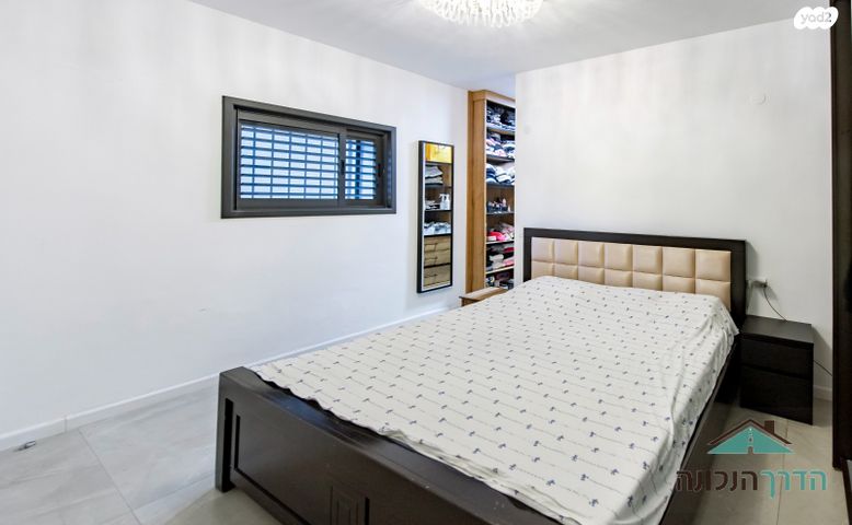 דירה, מיכה יוסף, ראשון לציון