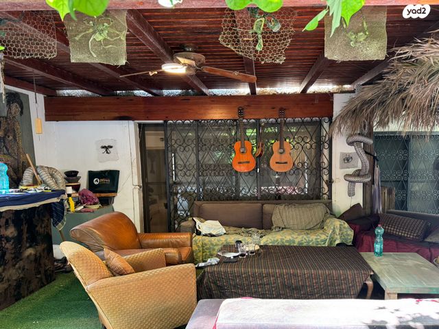 מגרשים, הרצליה