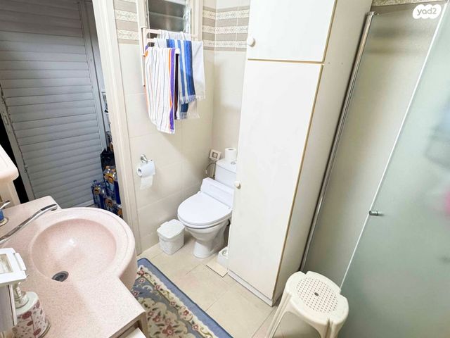 דו משפחתי, קצרין