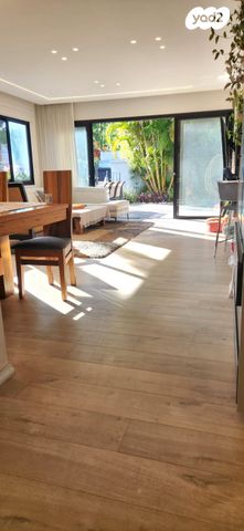 דו משפחתי, נווה מגן, רמת השרון