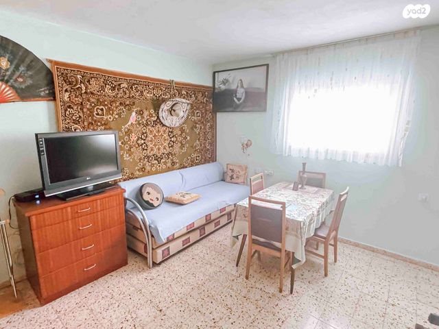 דו משפחתי, קצרין