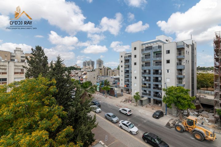 דירה, הדרור, נאות בן גוריון, יבנה