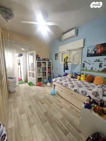 דירה, יד מרדכי, גבעת הרמבם, גבעתיים