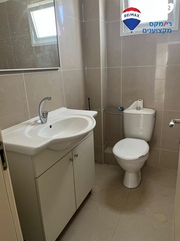 דירה, שדרות מנחם בגין, גבעת אולגה, חדרה