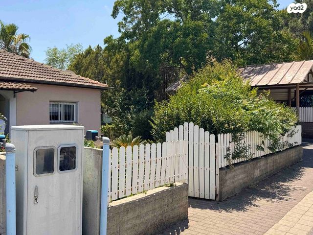 דו משפחתי, קצרין