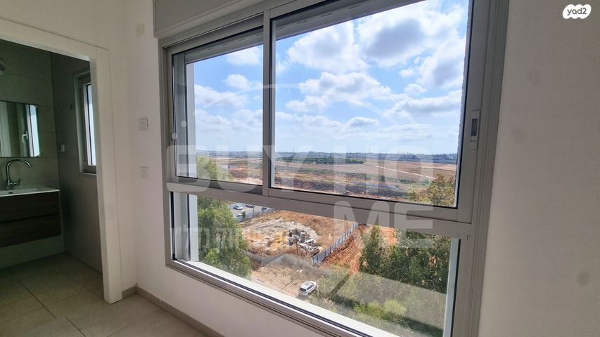 דירה, הפלמ"ח 135, שאר העיר, קדימה צורן