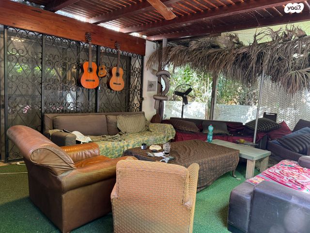 מגרשים, הרצליה