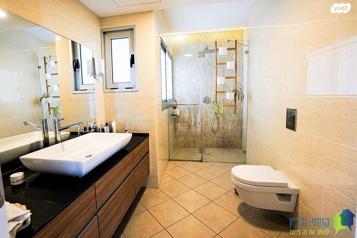 גג/ פנטהאוז, רוטשילד עצמאות, בת ים