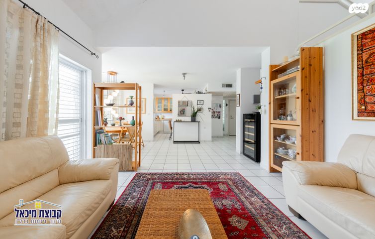 בית פרטי/ קוטג', מישר, נווה אפק, ראש העין