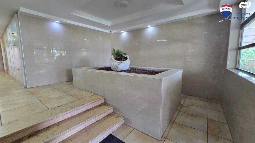 דירה, שדרות מנחם בגין, גבעת אולגה, חדרה