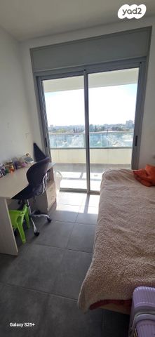 יצחק אבינו 13