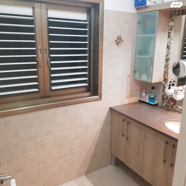 דירה, בית וגן, לב העיר, בת ים