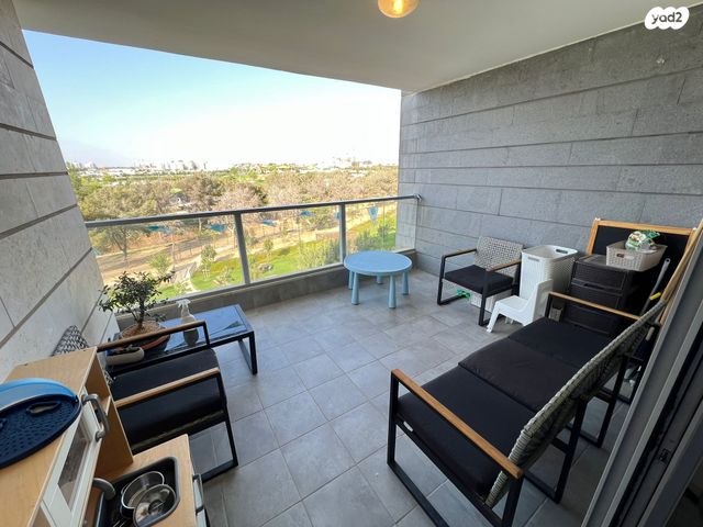 דירה, נתיבות מערב, נתיבות