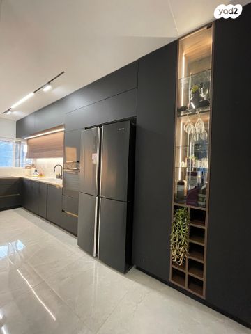 דירה, מונטיפיורי 31, גרין ועם, חולון