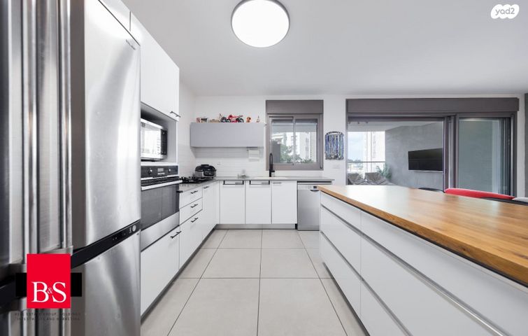 דירה, יפה נוף, כפר יונה