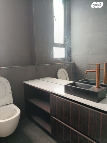 גג/ פנטהאוז, לוחמי גליפולי 19, יד אליהו, תל אביב יפו