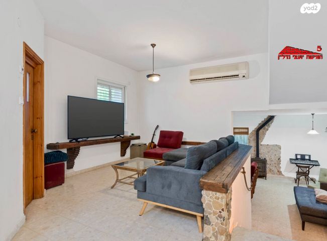 דו משפחתי, נווה הדרים, ראשון לציון