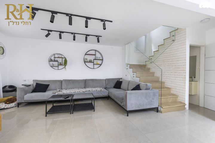 בית פרטי/ קוטג', גבעת זאב