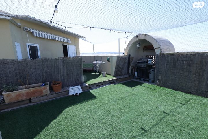 גג/ פנטהאוז, נחום שריג, רמות הרכס, באר שבע